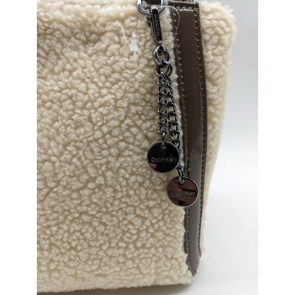 CALVIN KLEIN Astatine sherpa and patent leather top handle mini crossbody -Taupe - Picture 5 of 11